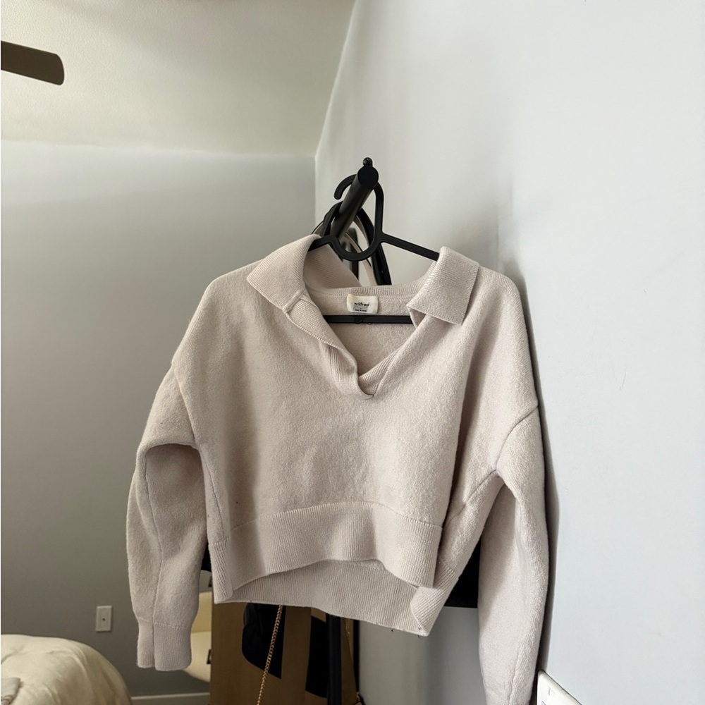 Aritzia Sweater Cream color